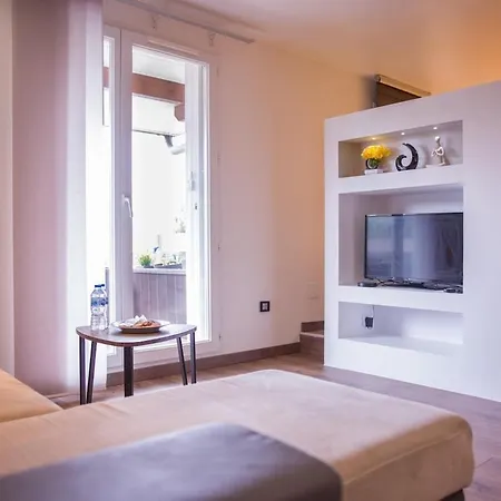 Oiqia • Apartamento *