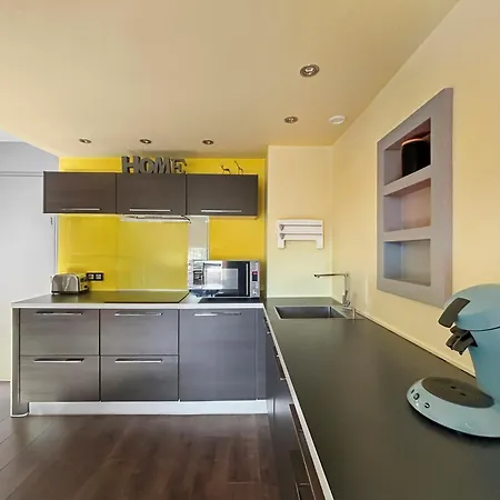 Avec Balcon Et Parking Privé *