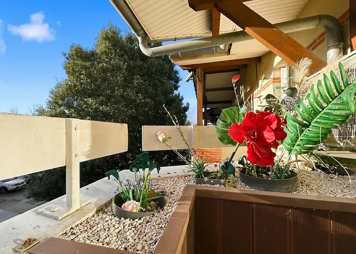 Avec Balcon Et Parking Privé