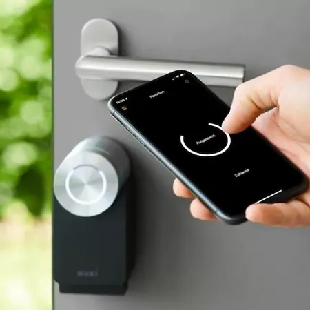 Avec Balcon Et Parking Prive *