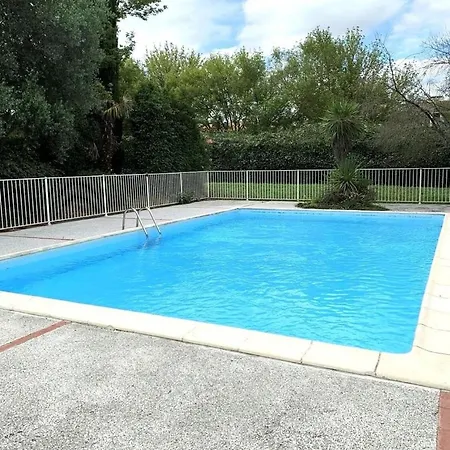 Avec Balcon Et Parking Prive