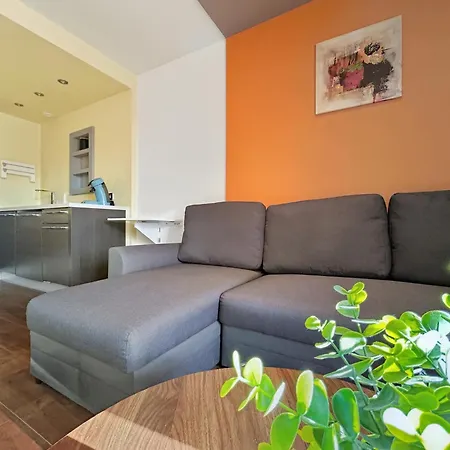 Apartment Avec Balcon Et Parking Prive