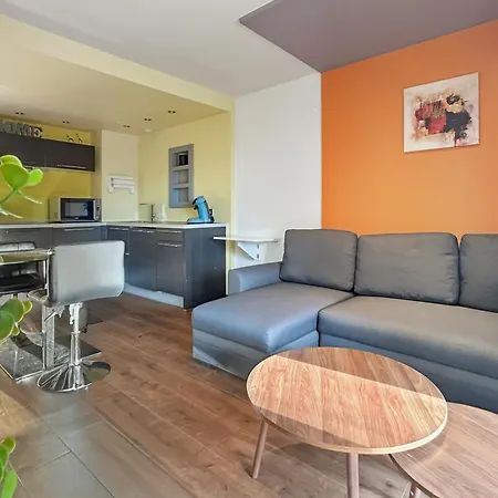 Avec Balcon Et Parking Prive Apartment
