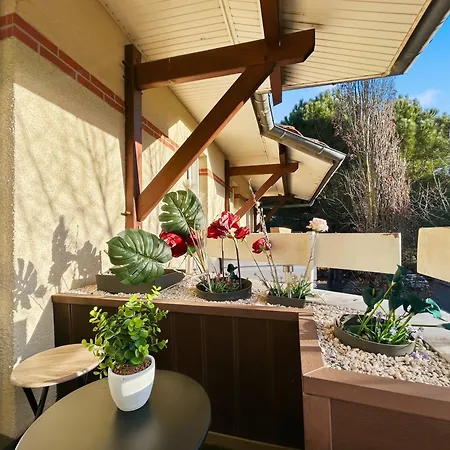 Avec Balcon Et Parking Prive *